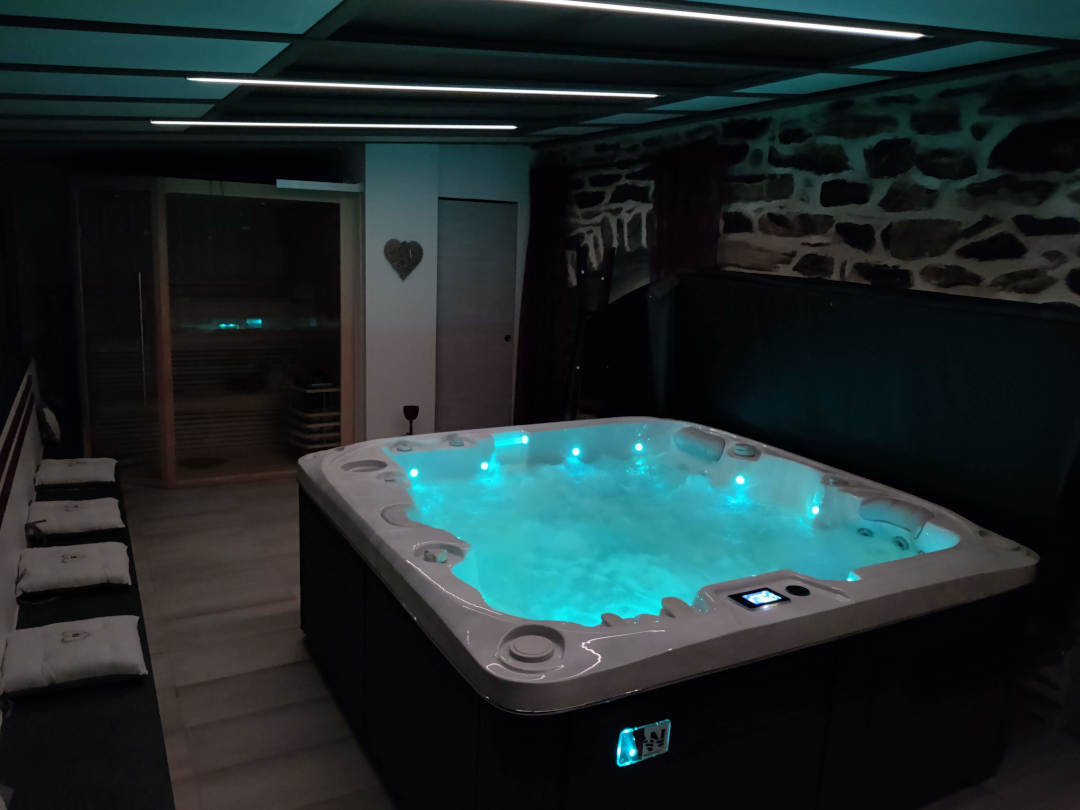 Jaccuzi et son éclairage de nuit